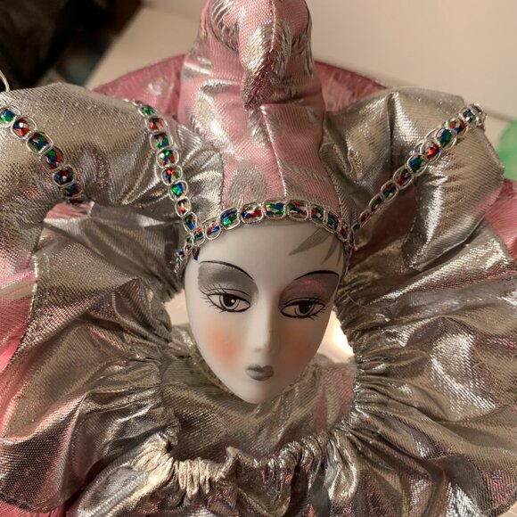 HARLEQUIN CLOWN DOLL PINK SILVER COSTUME - Picture 5 of 9
